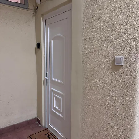 R&r Apartment *